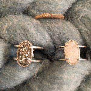 Bundle of size 8 Kendra Scott rings.